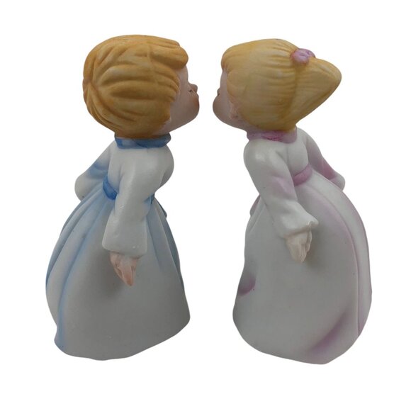 Vintage UCGC Korea Ceramic Kissing Boy Girl Figurines 3.5in Pink Blue - Picture 7 of 10